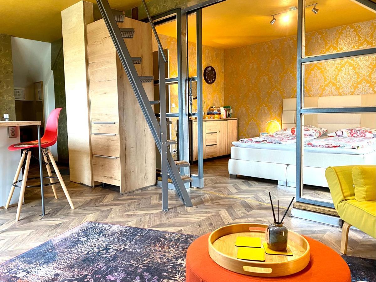 Hof Vierzehnender Im Hohen Venn - 70Qm Maisonette - 2 Schlafzimmer - Wohnkueche - Balkon Mit Grill - Monschau - Eifel - Hunde Willkommen - Islandpferde Bagian luar foto