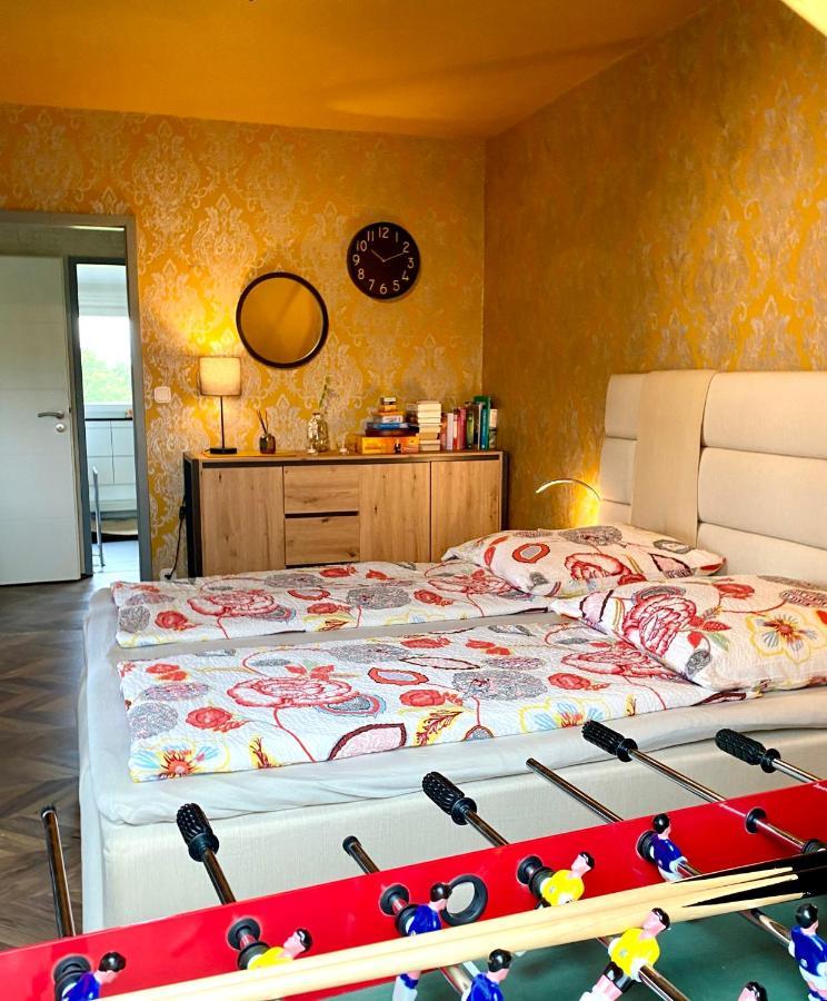 Hof Vierzehnender Im Hohen Venn - 70Qm Maisonette - 2 Schlafzimmer - Wohnkueche - Balkon Mit Grill - Monschau - Eifel - Hunde Willkommen - Islandpferde Bagian luar foto